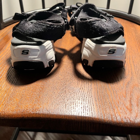 Skechers Black Strap Sandals - Picture 4 of 5